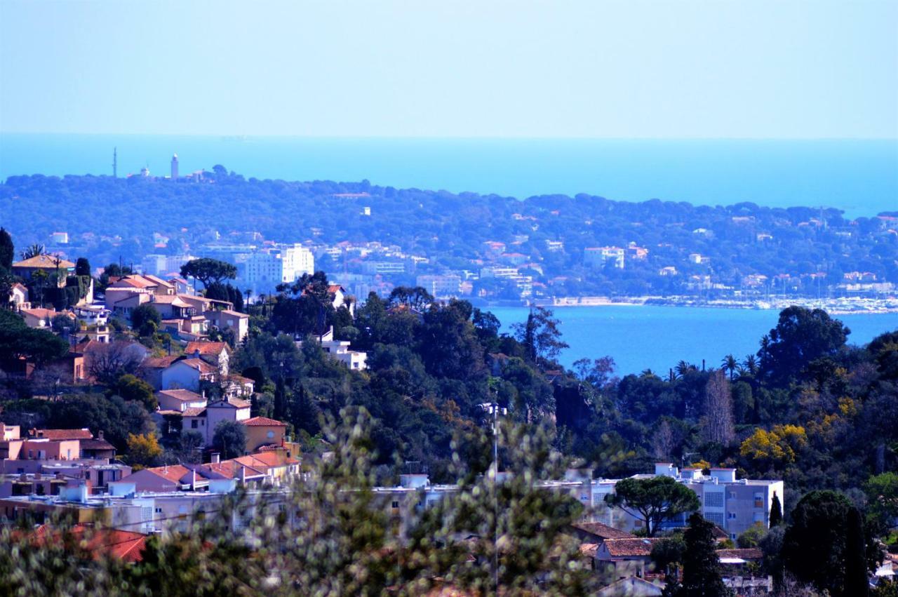 Villa La Terre Des Lauriers Vallauris Buitenkant foto