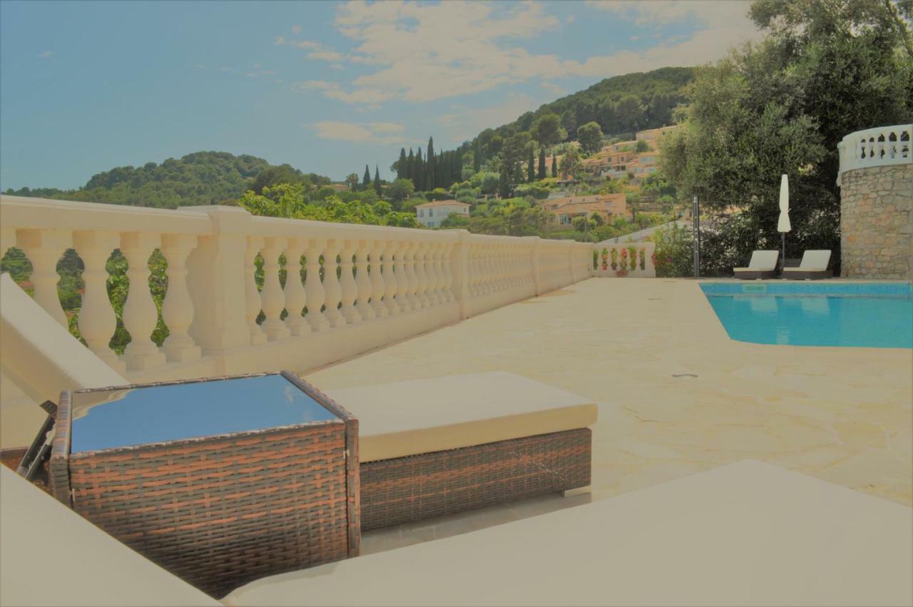 Villa La Terre Des Lauriers Vallauris Buitenkant foto