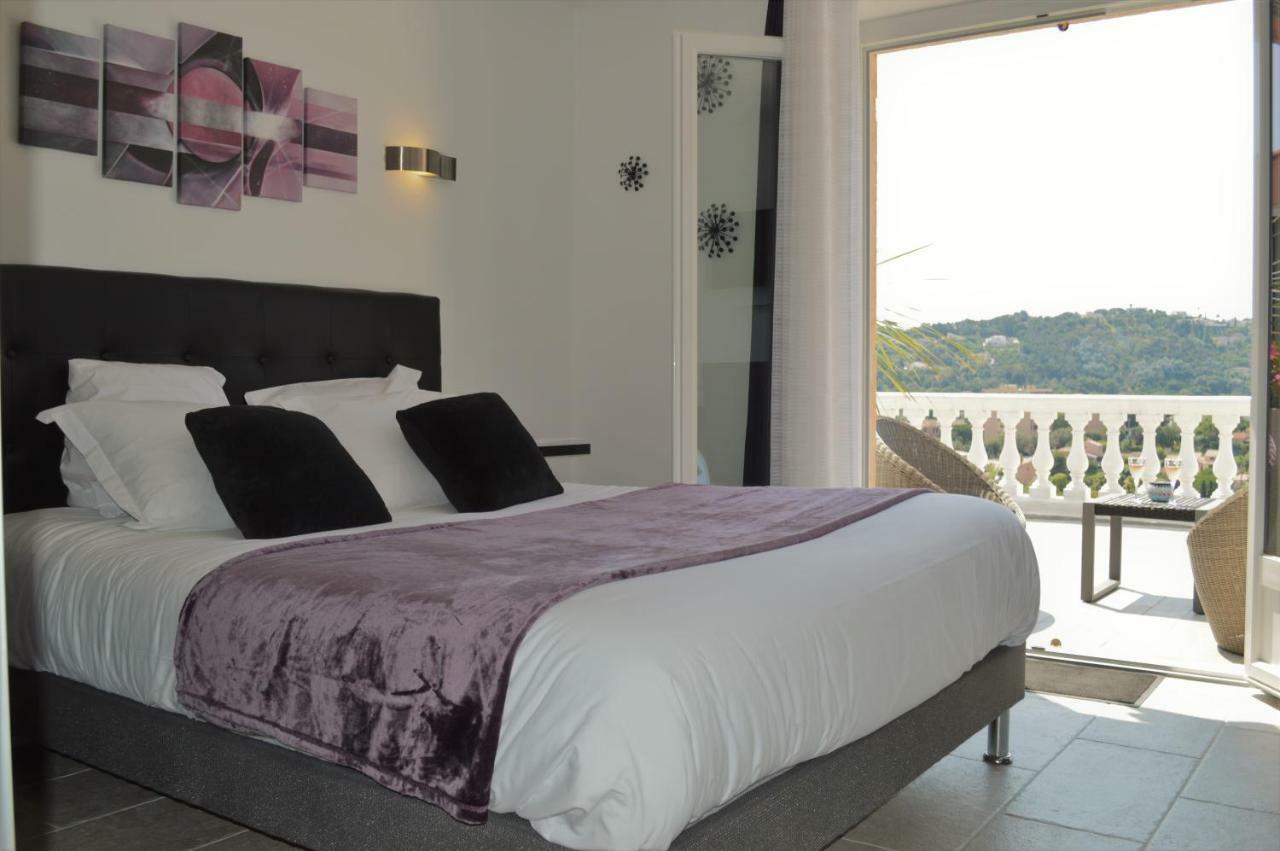 Villa La Terre Des Lauriers Vallauris Buitenkant foto